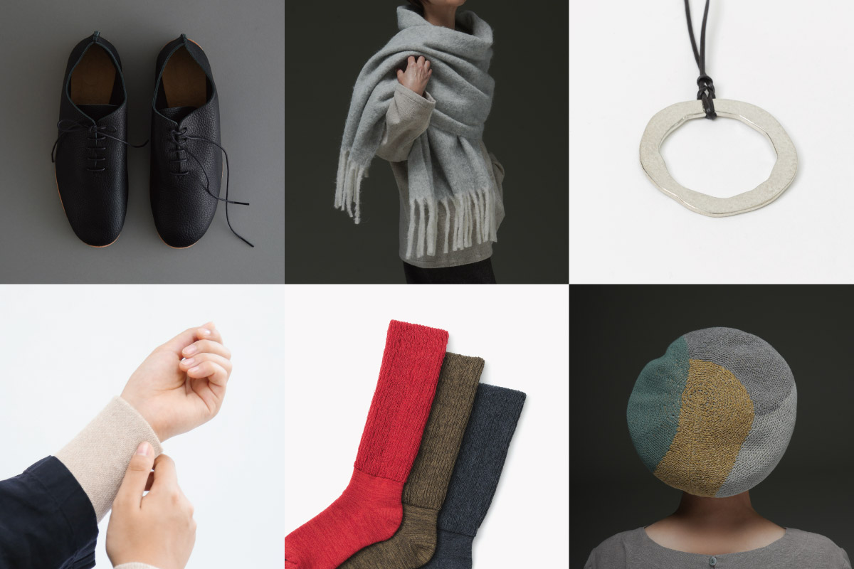 小物を効かせて、冬の装いにアクセントを。