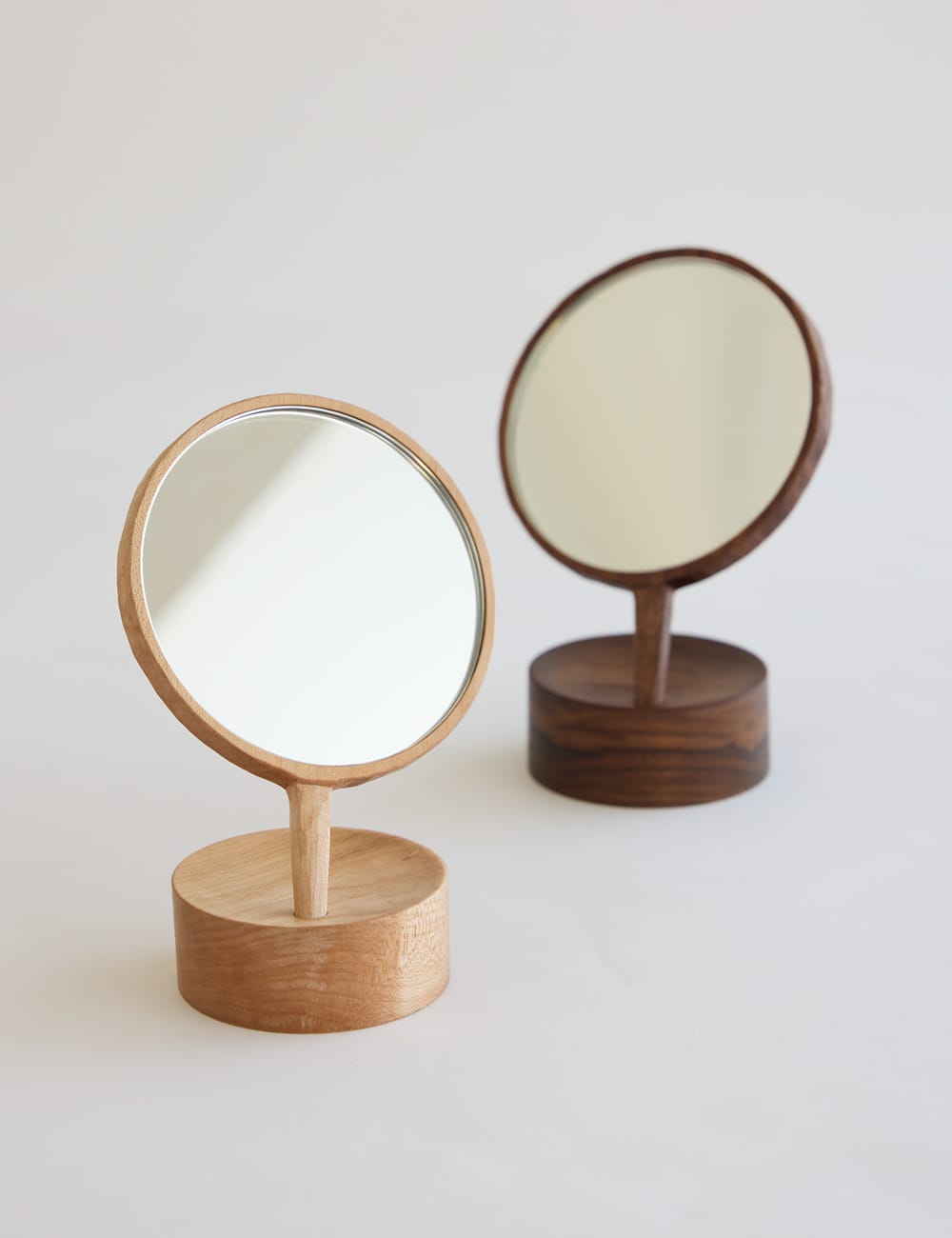 スタンド付き手鏡｜hirven woodworks