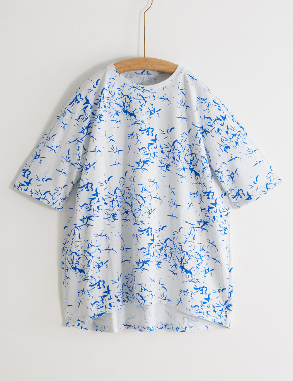 綿SZ天竺夏影柄チュニック鋸草（のこぎりそう）