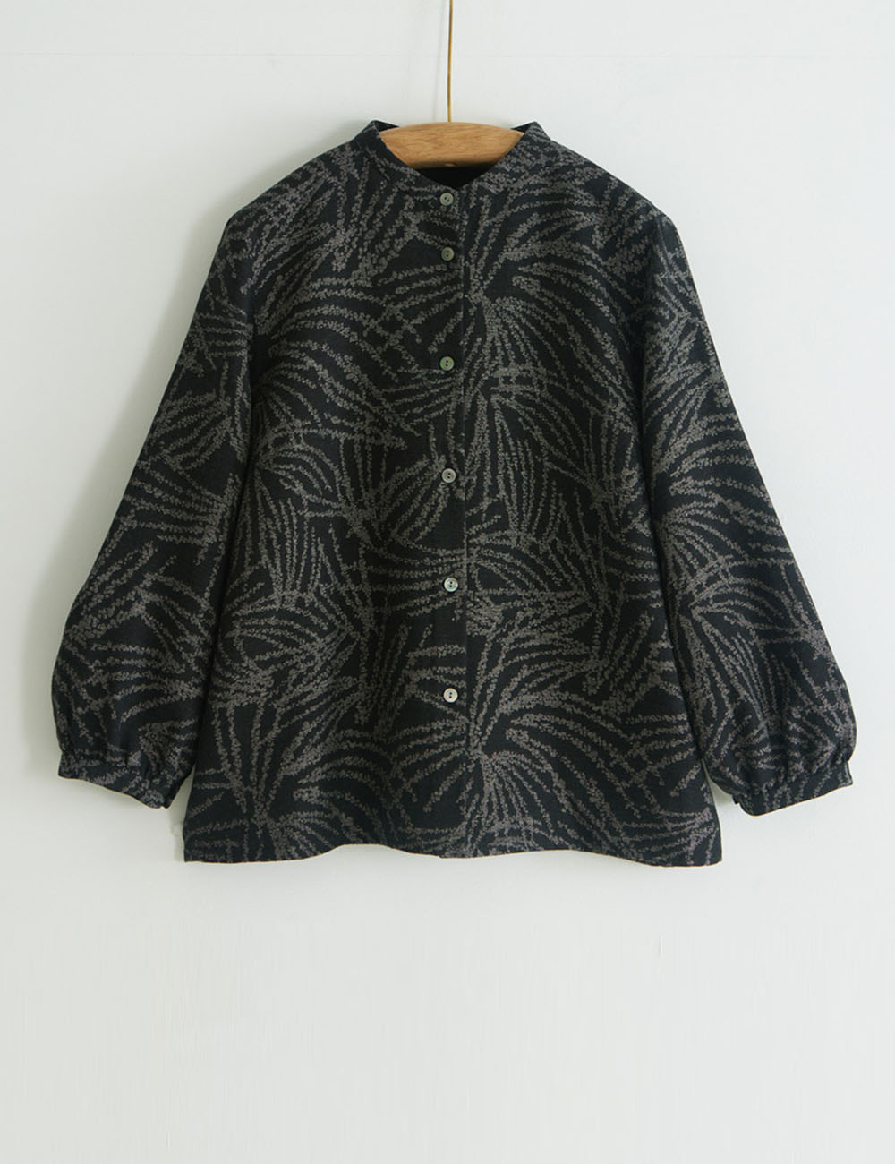 マンガン絣ススキ柄　ブラウス天竺葵（てんじくあおい）