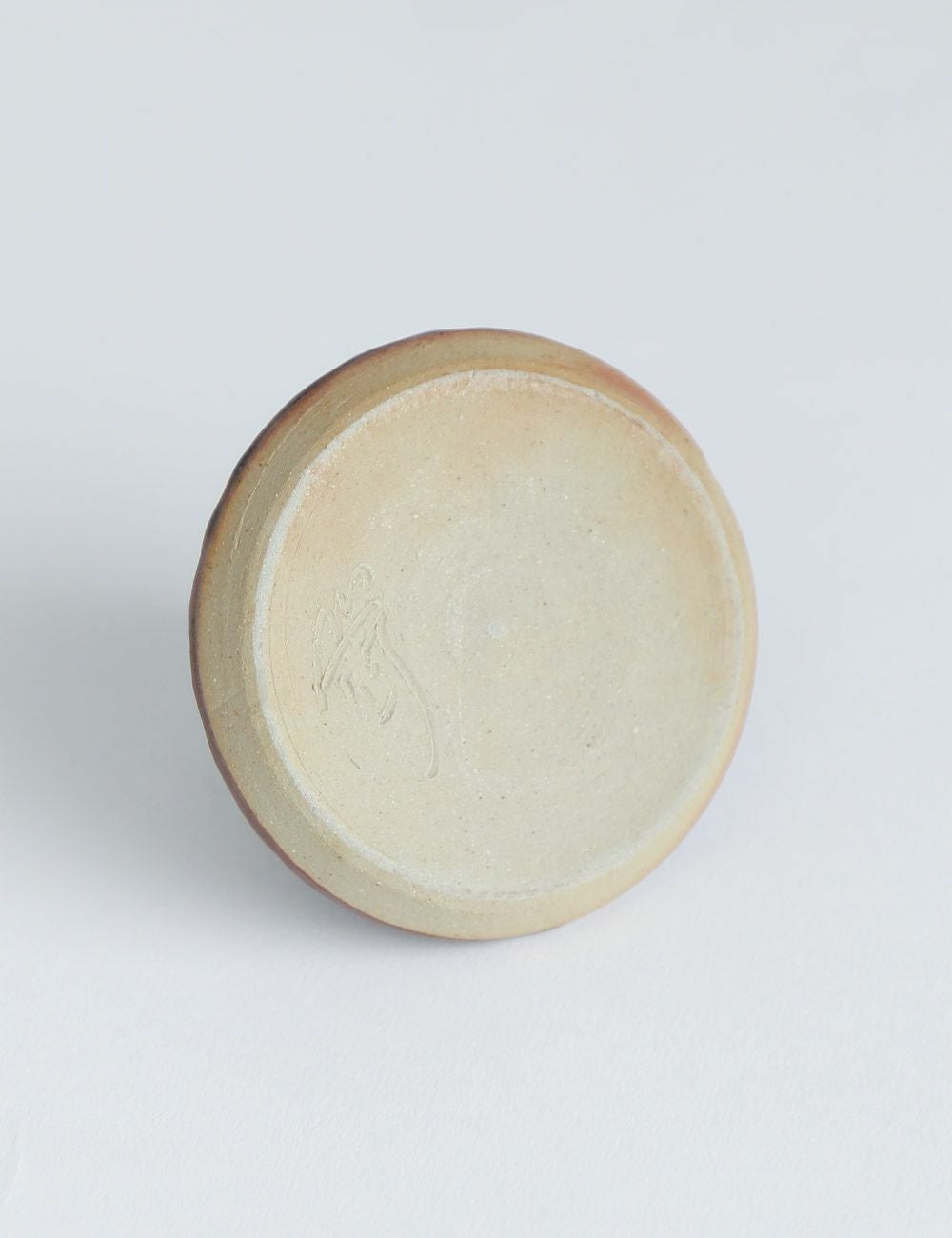 しのぎ山型一輪挿し｜嶋田窯 | 石見銀山 群言堂オンラインストア