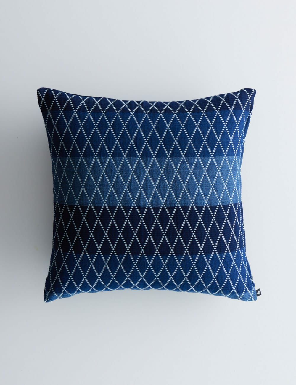 藍鬼刺子クッションカバー | 石見銀山 群言堂オンラインストア