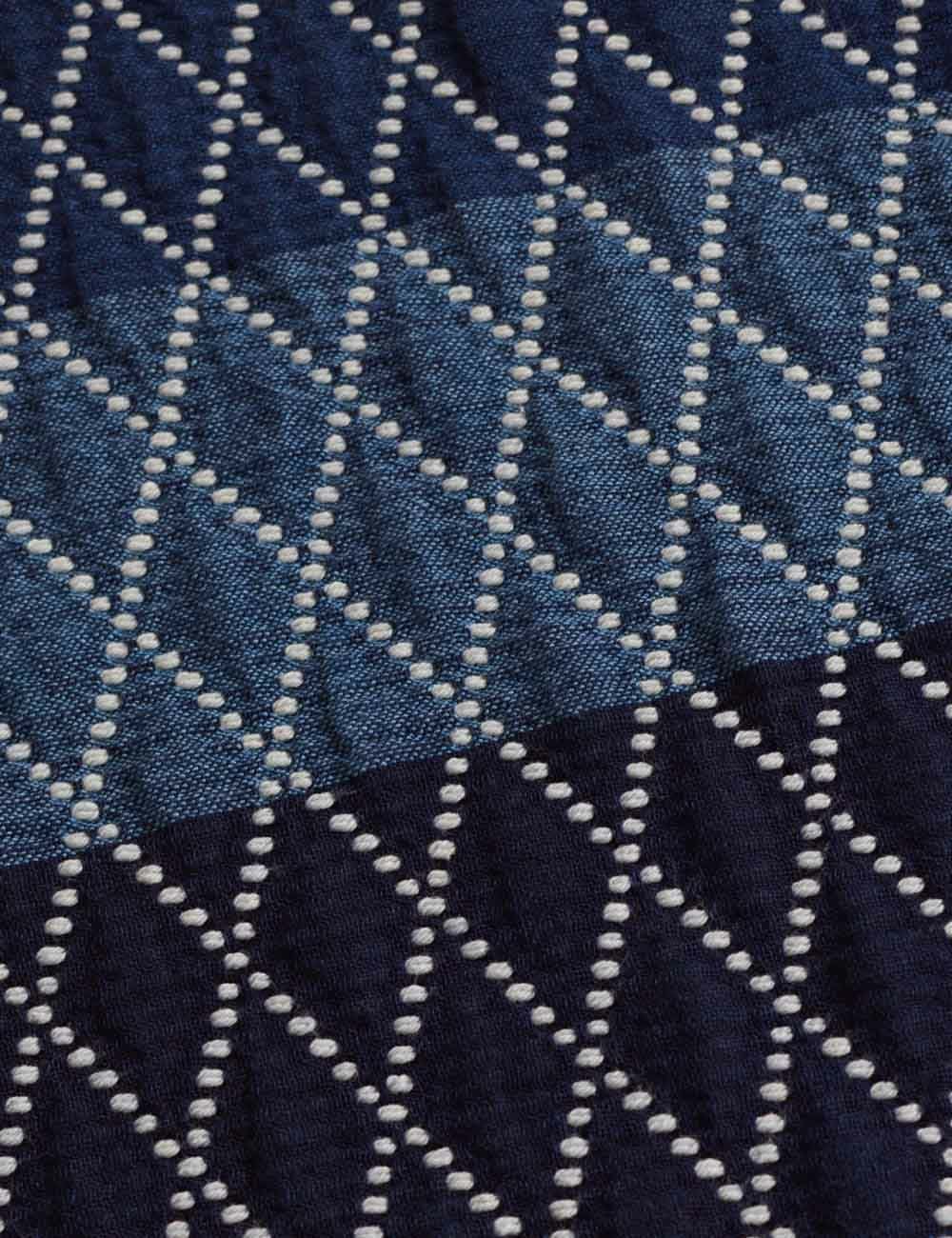 藍菱形刺子クッションカバー | 石見銀山 群言堂オンラインストア