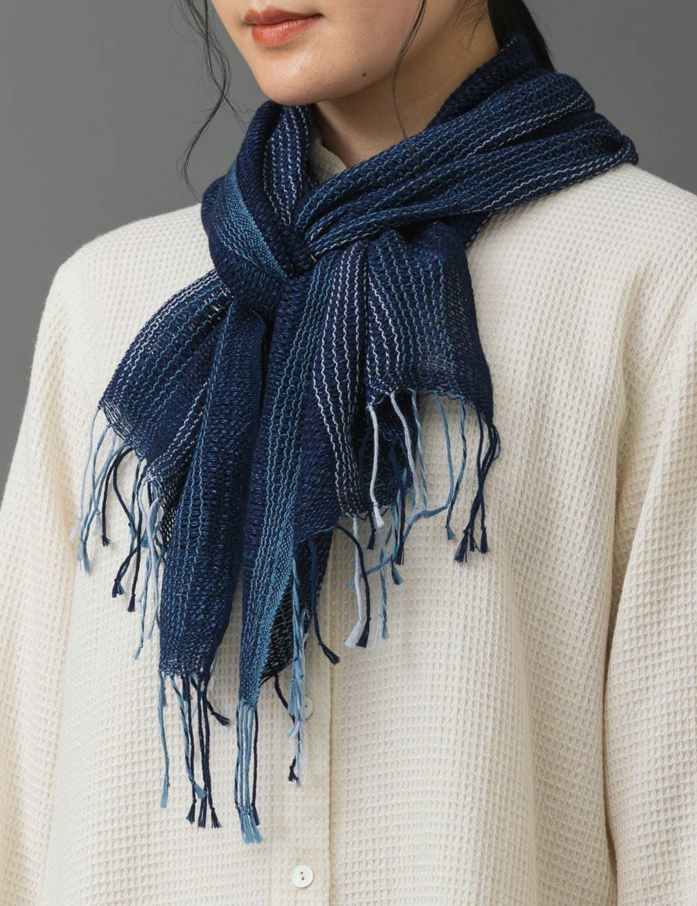 インディゴよろけストール | 石見銀山 群言堂オンラインストア