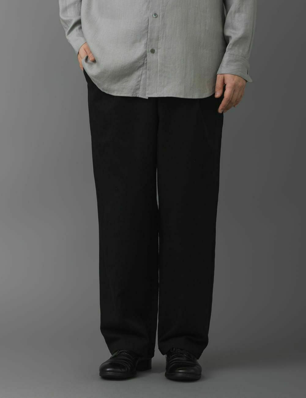 綿サテンパンツ采振木（ざいふりぼく） | 石見銀山 群言堂オンラインストア