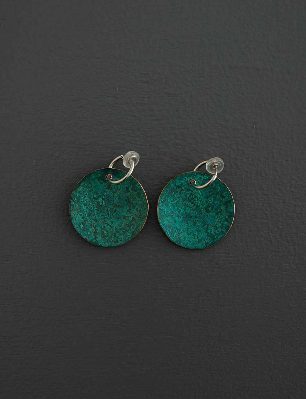 斑紋円イヤリング｜Bijoux Kei | 石見銀山 群言堂オンラインストア