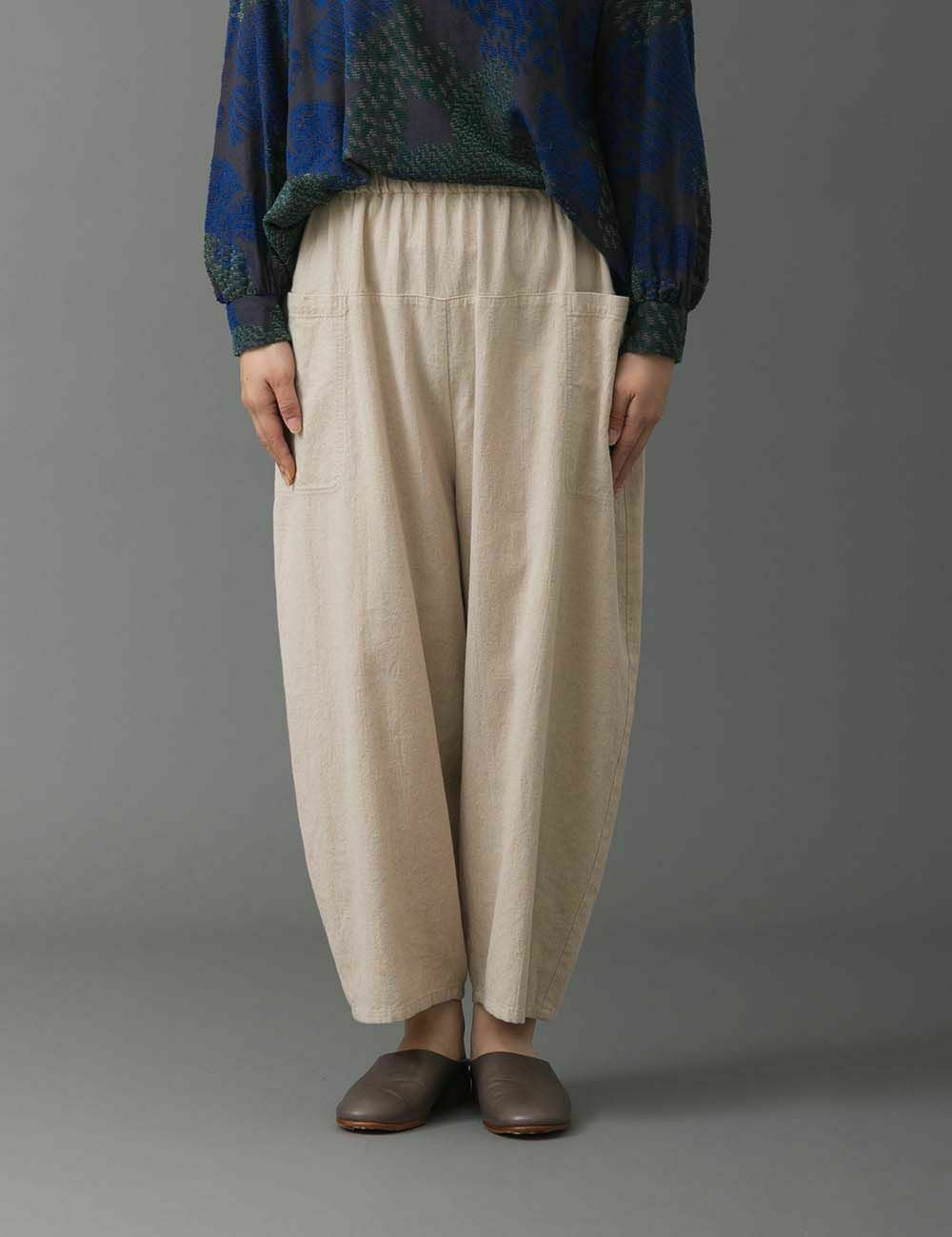 綿麻梨地織パンツ山芹（やませり） | 石見銀山 群言堂オンラインストア