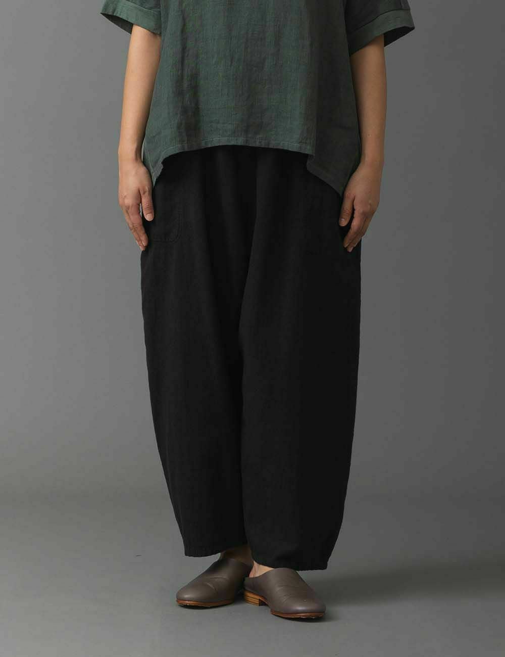 綿麻梨地織　パンツ山芹（やませり）