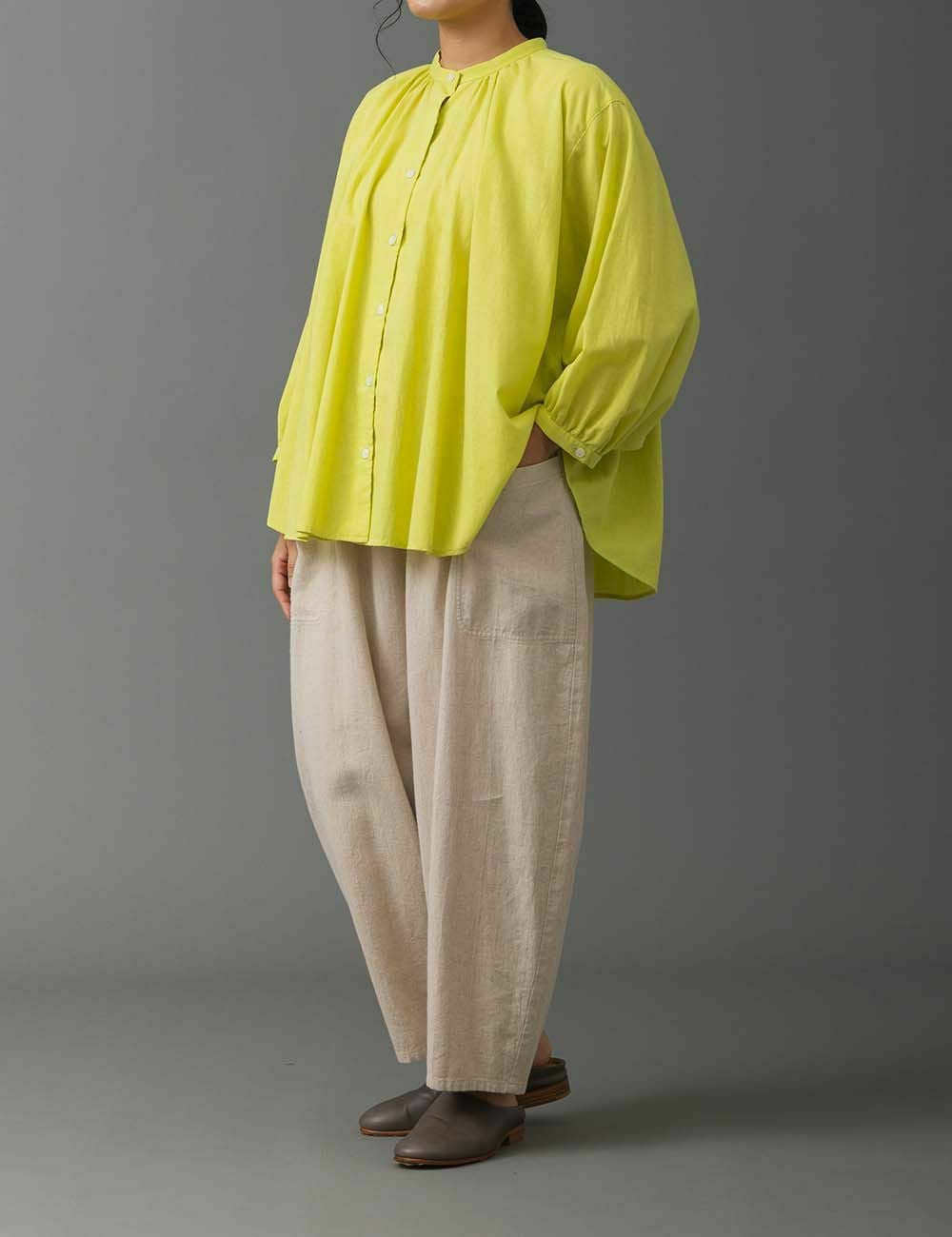 綿麻梨地織パンツ山芹（やませり） | 石見銀山 群言堂オンラインストア