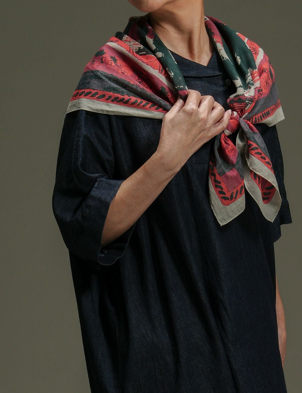 ムラ糸ライトデニムチュニック野葡萄（のぶどう） | 石見銀山 群言堂