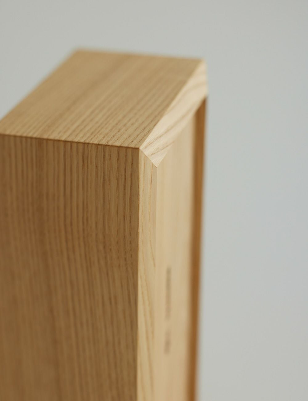 石州瓦とクリの木のティッシュボックス｜suhu × 亀谷窯業 | 石見銀山