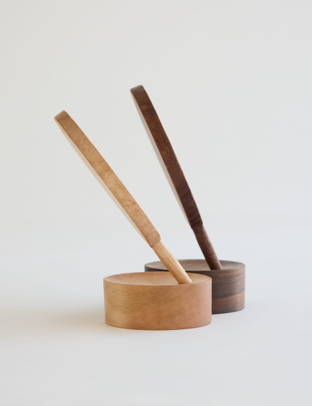 スタンド付き手鏡｜hirven woodworks | 石見銀山 群言堂オンラインストア