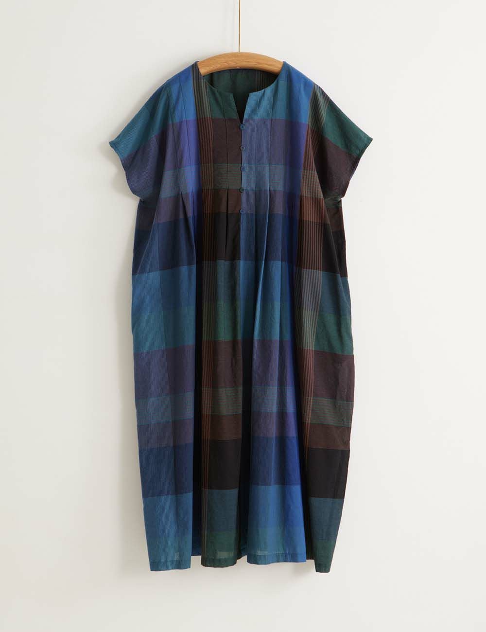 多彩チェックワンピース白山菊（しらやまぎく） | 石見銀山 群言堂