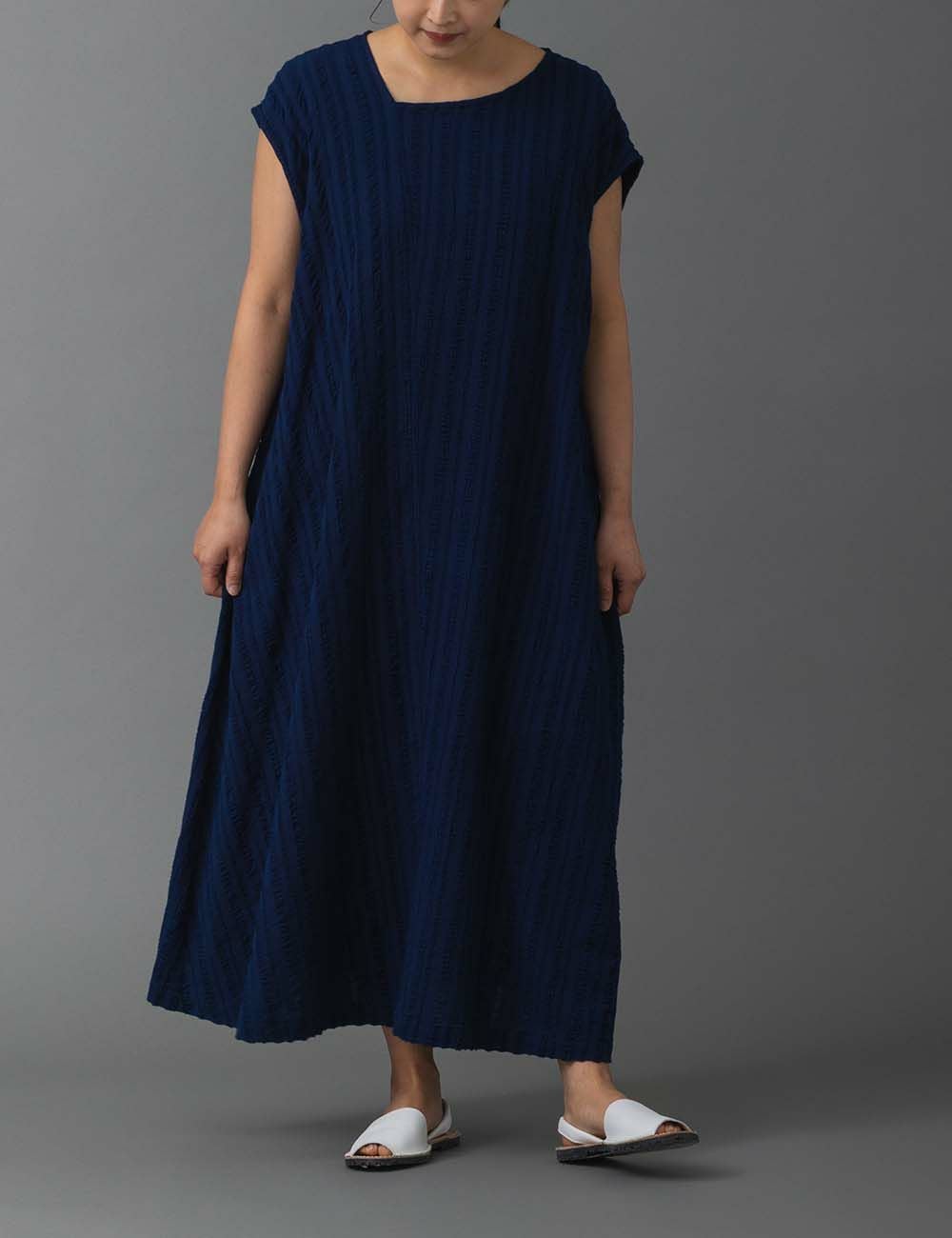 藍染しじら格子ワンピース京鹿子（きょうかのこ） | 石見銀山 群言堂