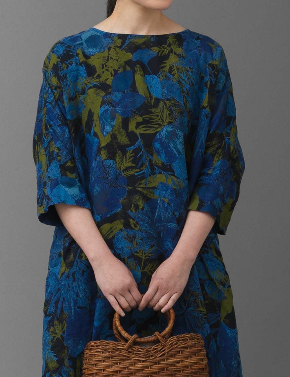 リネン夏の葉プリントチュニック花楓（はなかえで） | 石見銀山 群言堂