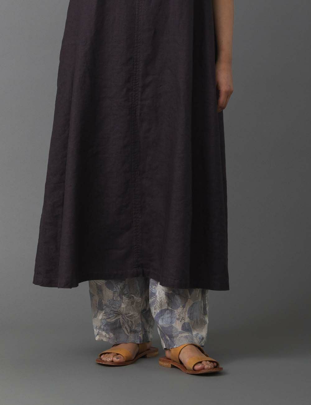 リネン夏の葉プリントパンツ庭常（にわとこ） | 石見銀山 群言堂