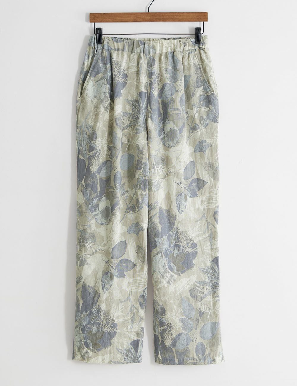 リネン夏の葉プリントパンツ庭常（にわとこ） | 石見銀山 群言堂