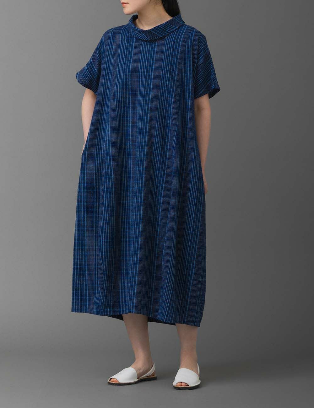 藍染しじら格子ワンピース京鹿子（きょうかのこ） | 石見銀山 群言堂