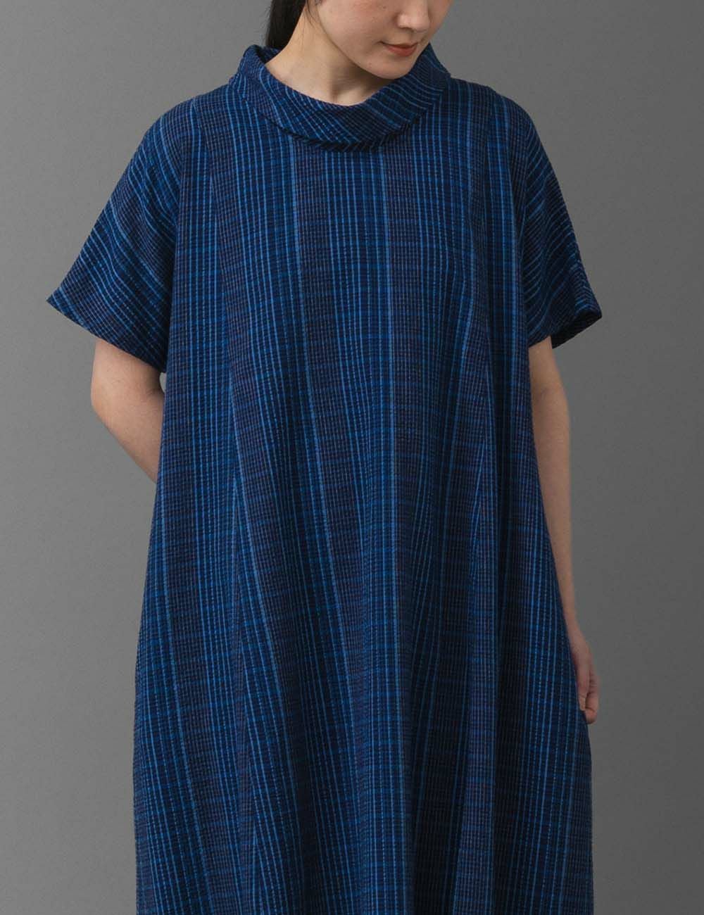 藍染しじら格子ワンピース京鹿子（きょうかのこ） | 石見銀山 群言堂