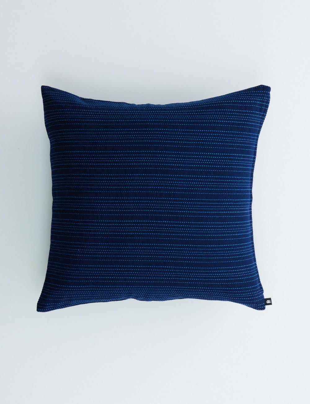 藍緯刺子柄クッションカバー | 石見銀山 群言堂オンラインストア