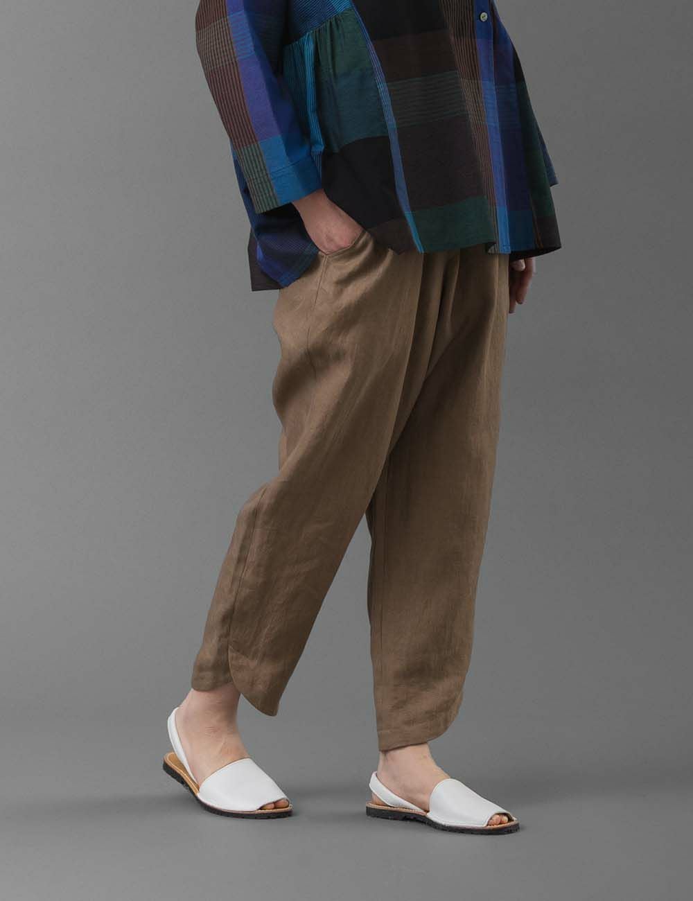 高密度リネンツイルパンツ野蕗（のぶき） | 石見銀山 群言堂オンライン