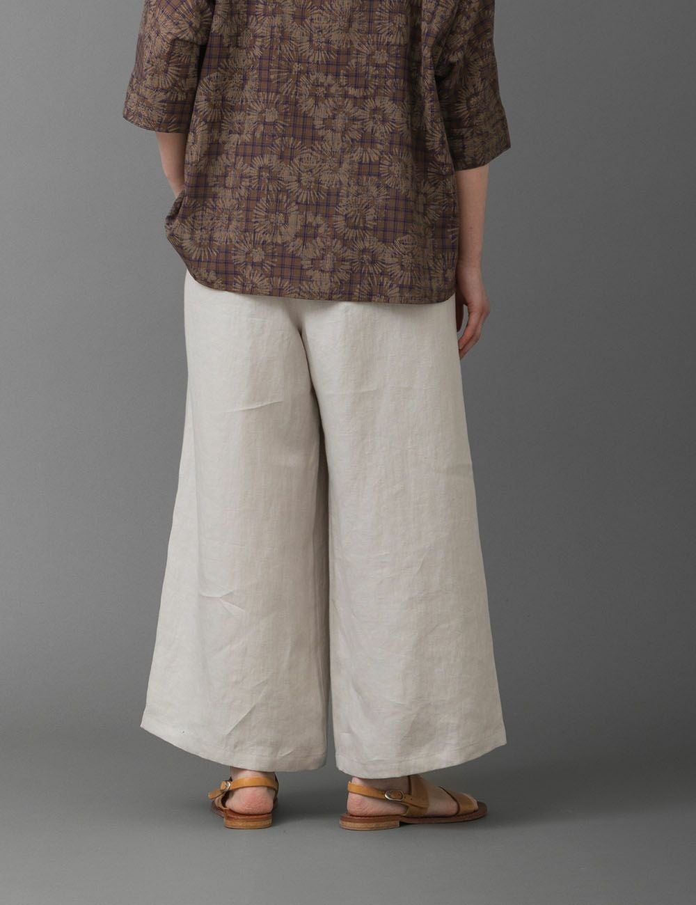 高密度リネンツイルパンツ山蕗（やまぶき） | 石見銀山 群言堂