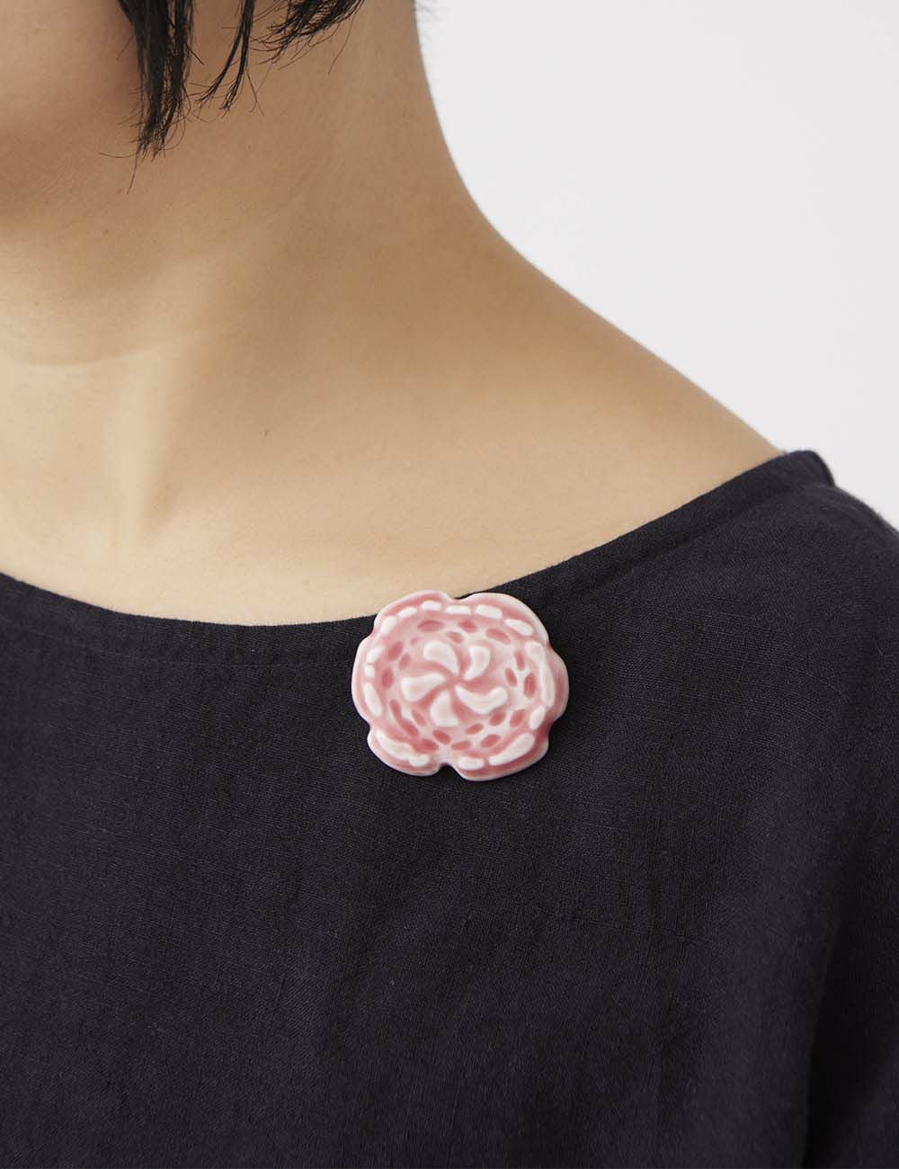 水の華ブローチ | 石見銀山 群言堂オンラインストア