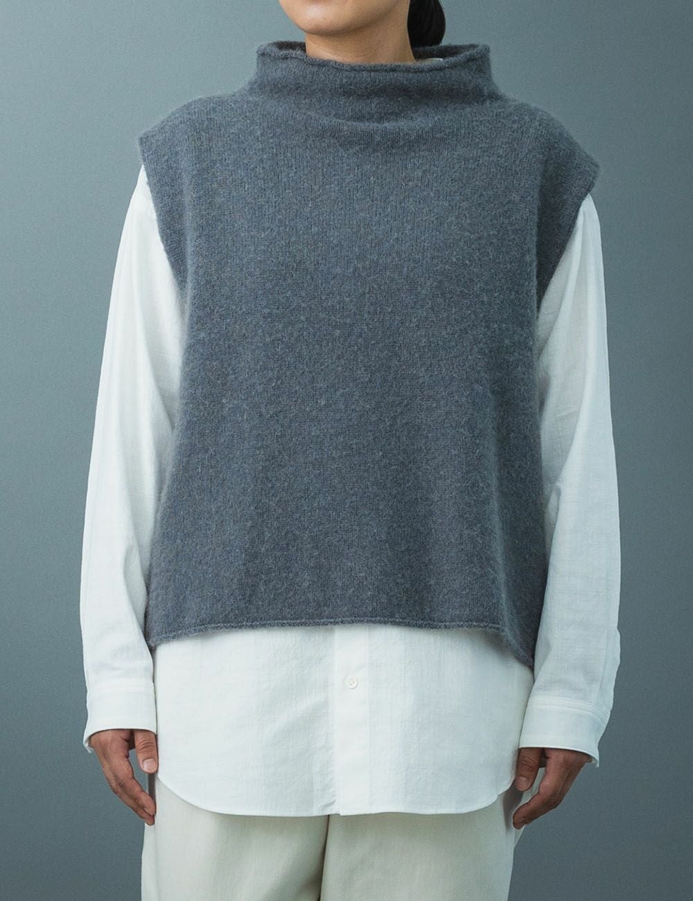 ふっくらキャメルベスト月橘（げっきつ） | 石見銀山 群言堂オンライン