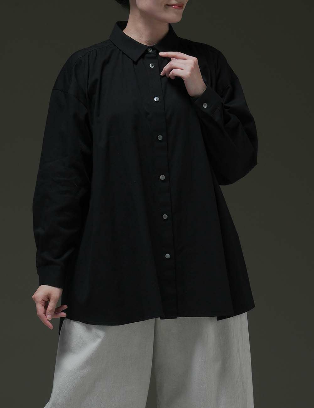 群言堂根ね フライスワイドタートルブラウスちゅうとろ 前あきブラウス | 石見銀山 群言堂オンラインストア