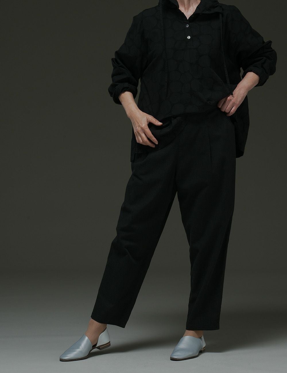 綿麻ソフトカルゼパンツ千鳥草（ちどりそう） | 石見銀山 群言堂