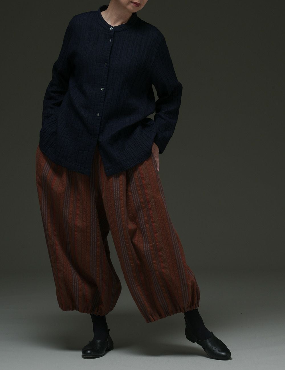 インディゴタック二重織ブラウス蓮華升麻（れんげしょうま） | 石見