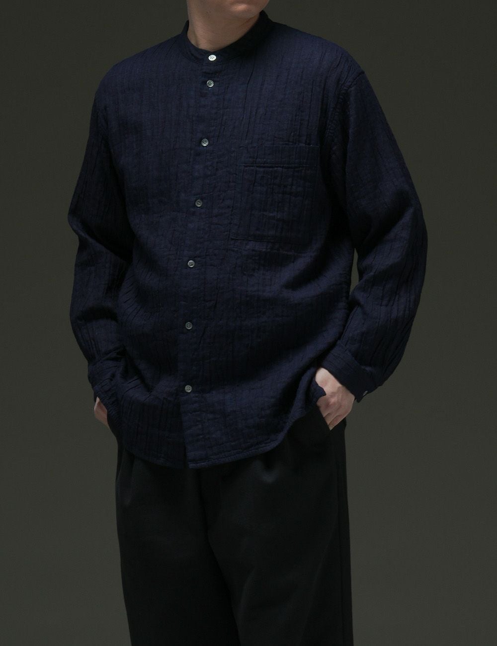 インディゴタック二重織ブラウス関山（かんざん） | 石見銀山 群言堂
