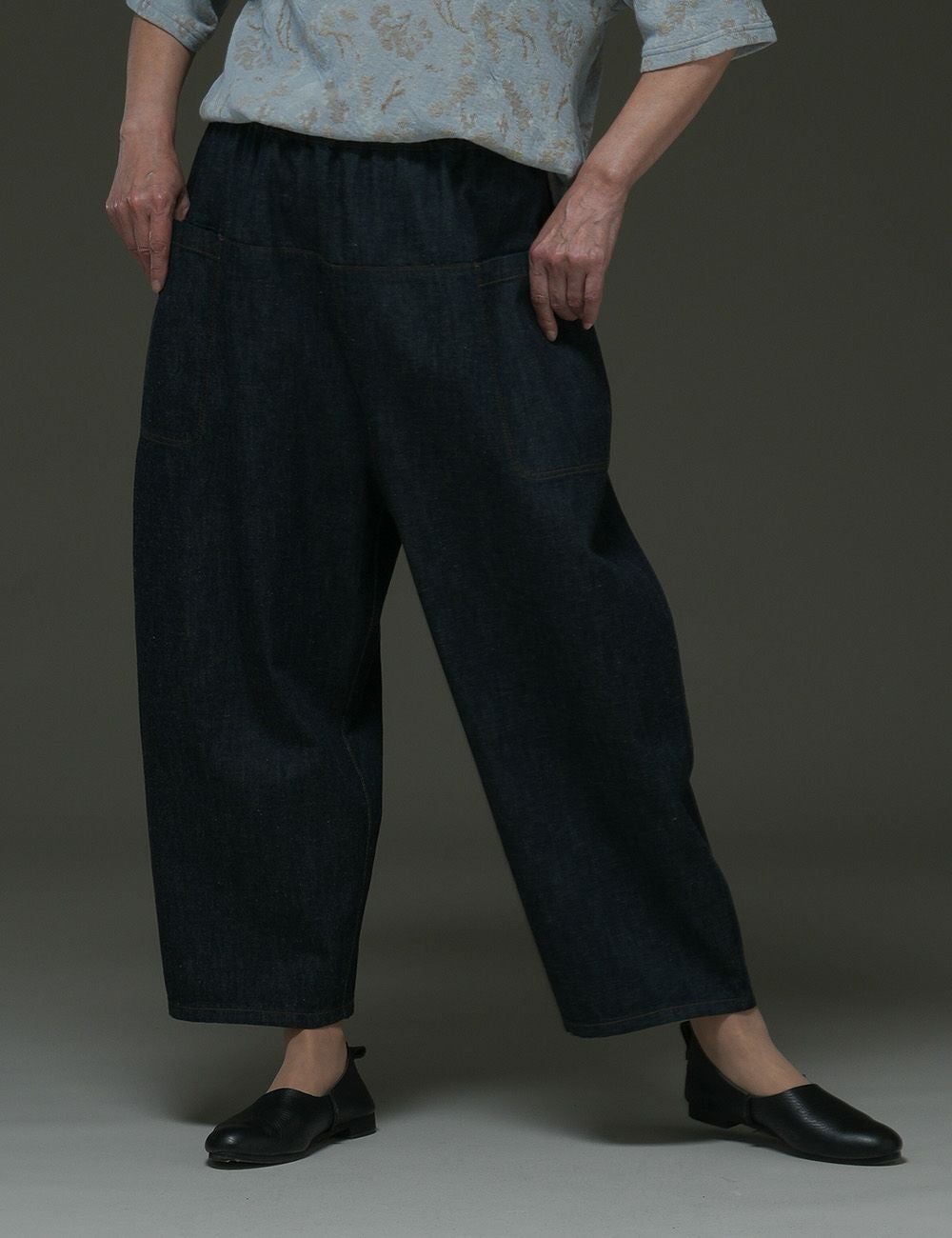 ナチュラルデニムパンツ山芹（やませり） | 石見銀山 群言堂オンライン