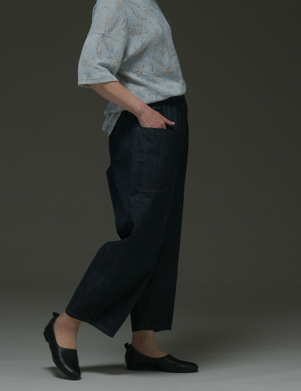 ナチュラルデニムパンツ山芹（やませり） | 石見銀山 群言堂オンライン