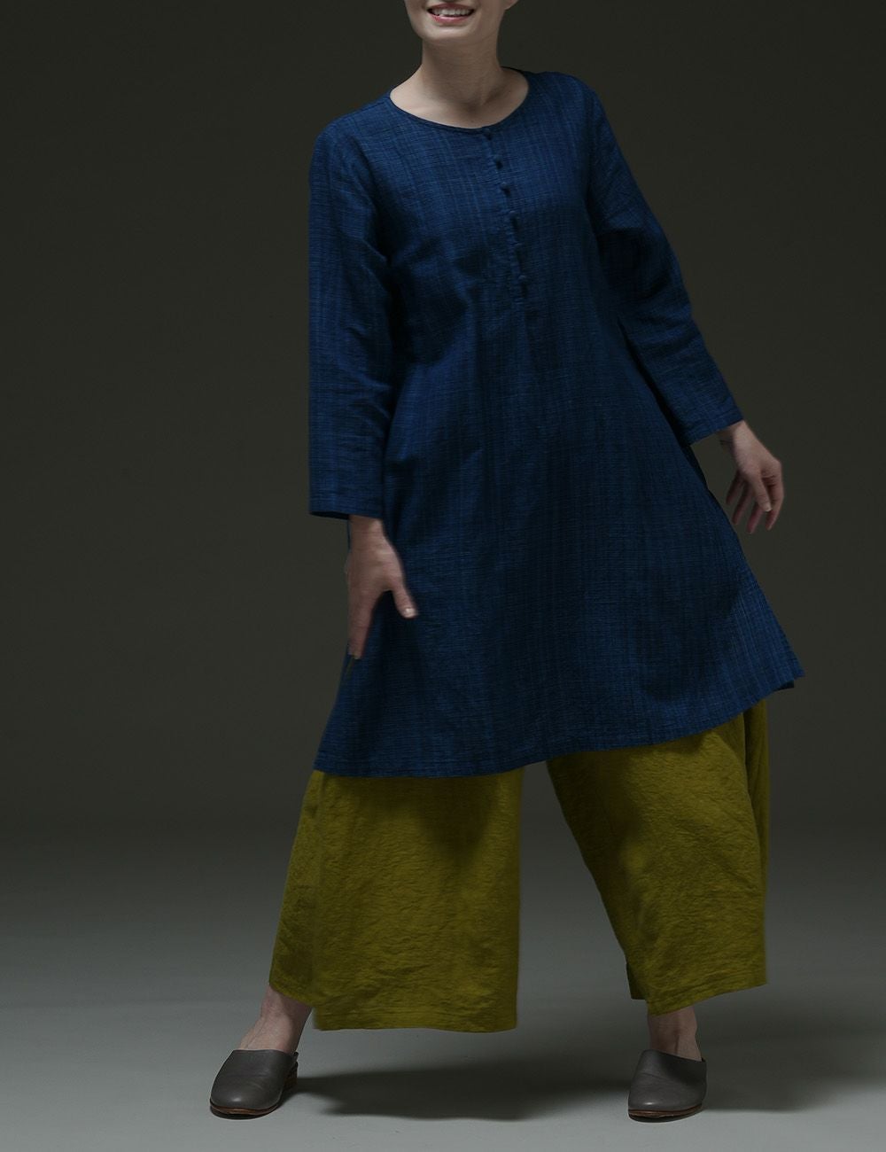 藍染綿麻雨絣チュニック水木（みずき） | 石見銀山 群言堂オンラインストア