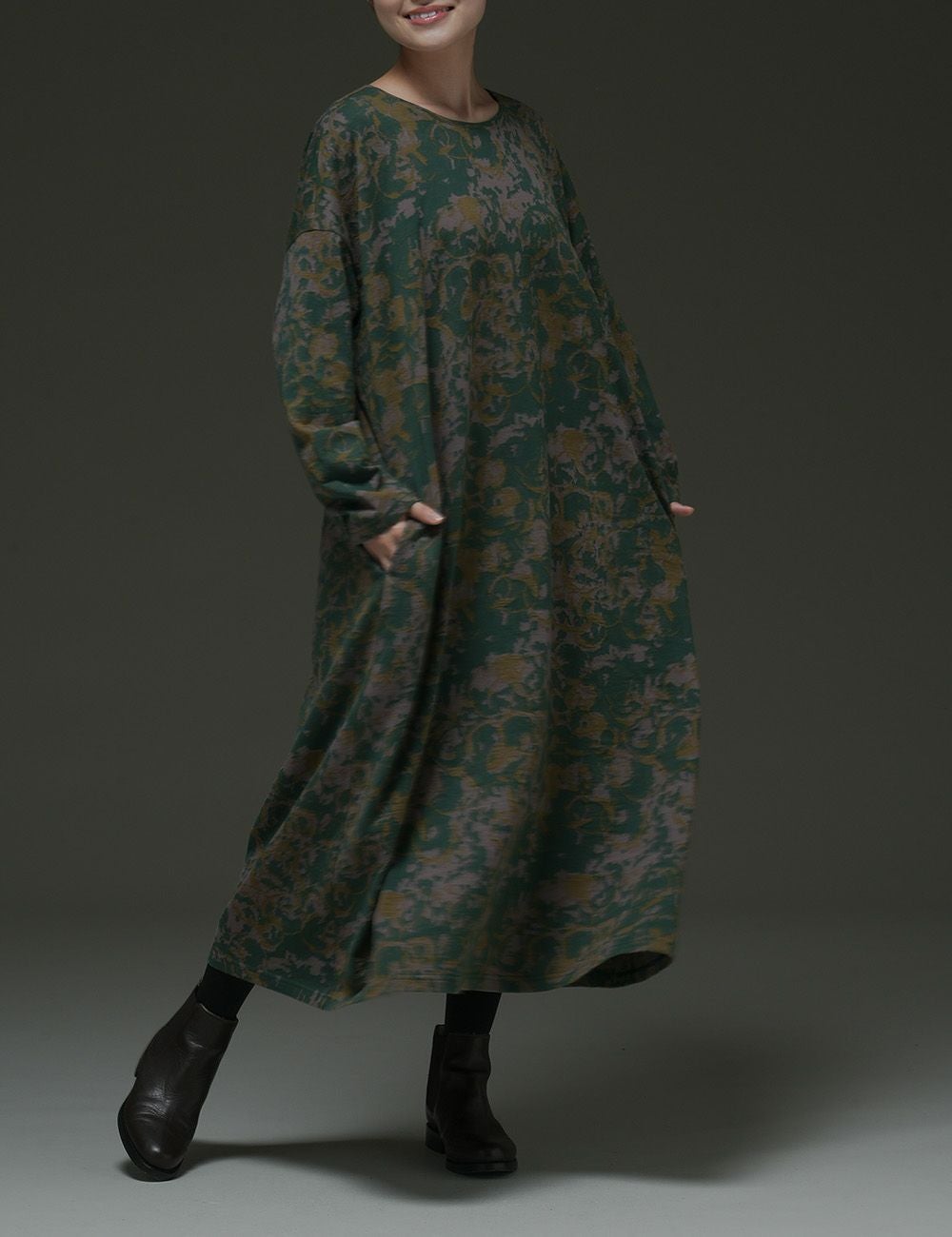 汀ジャガード　ワンピース熊谷草（くまがいそう）