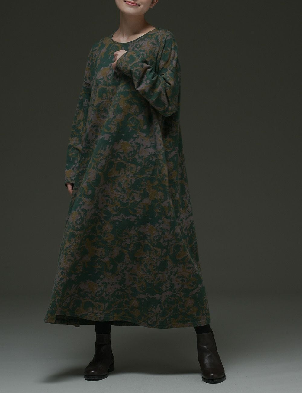 汀ジャガードワンピース熊谷草（くまがいそう） | 石見銀山 群言堂