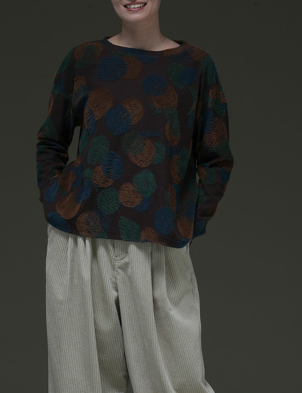 月の満ち欠けパイルジャガードプルオーバー青文字（あおもじ） | 石見