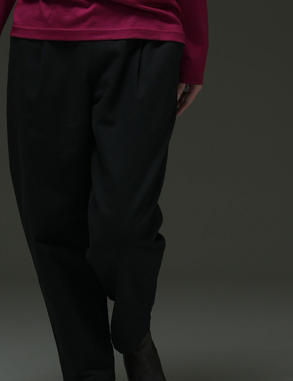 綿サテン裏起毛パンツ千鳥草（ちどりそう） | 石見銀山 群言堂