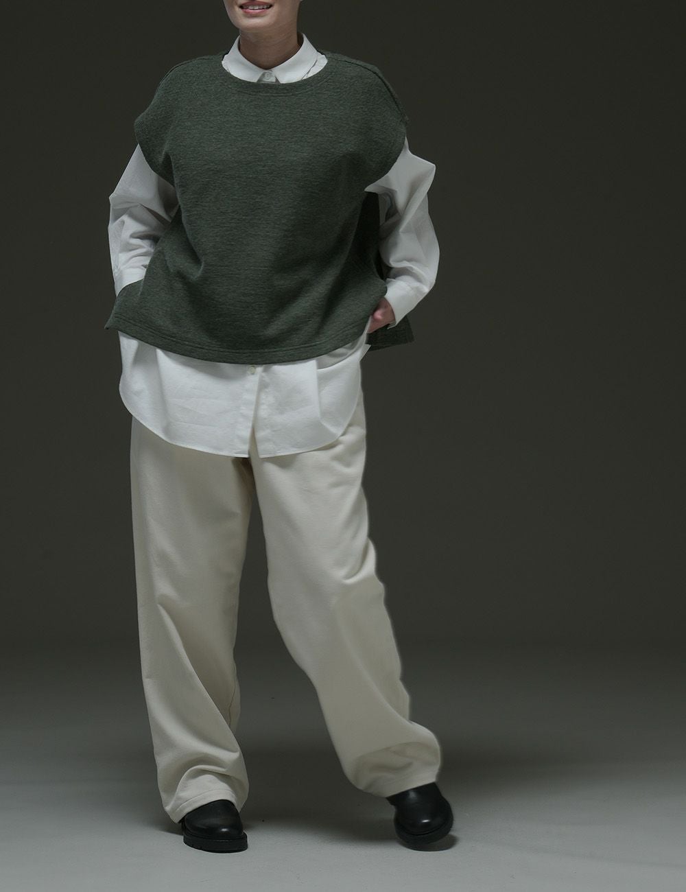 ウールトップクレーターベスト蒲公英（たんぽぽ） | 石見銀山 群言堂