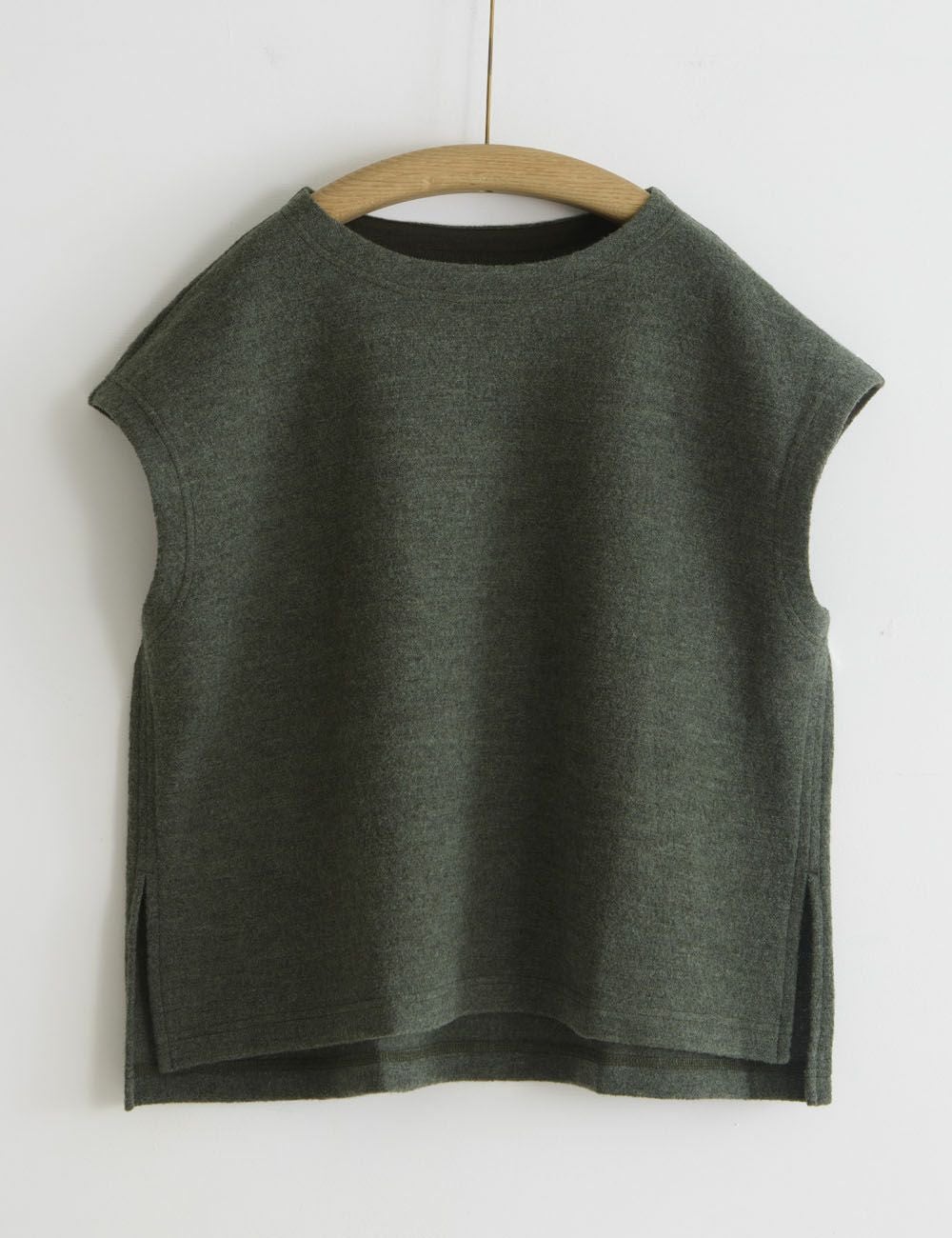 ウールトップクレーターベスト蒲公英（たんぽぽ） | 石見銀山 群言堂