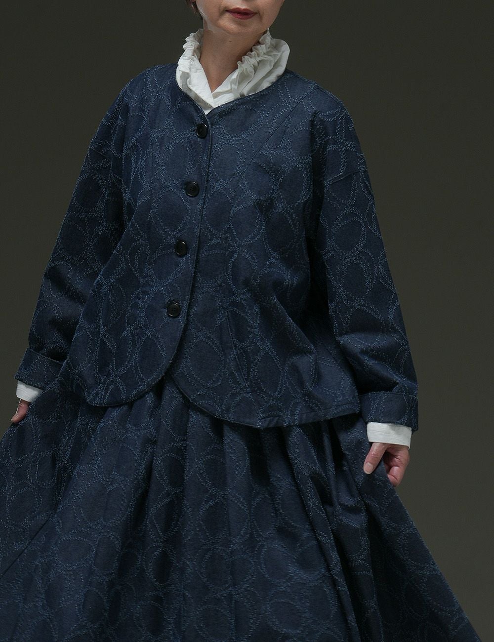 月花カット刺繍ジャケット野襤褸菊（のぼろぎく） | 石見銀山 群言堂