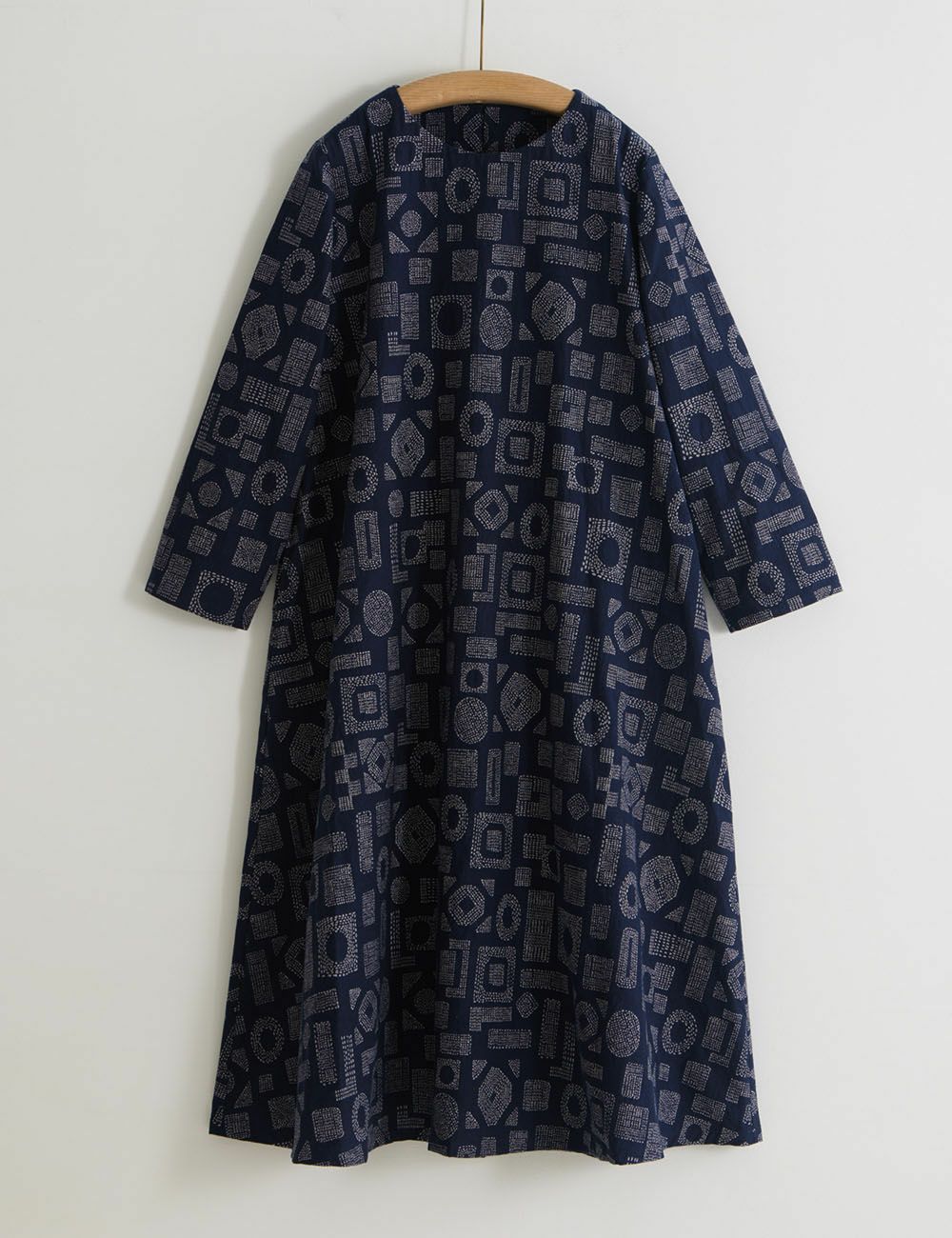幾何学ステッチジャガードワンピース沢鵯（さわひよどり） | 石見銀山