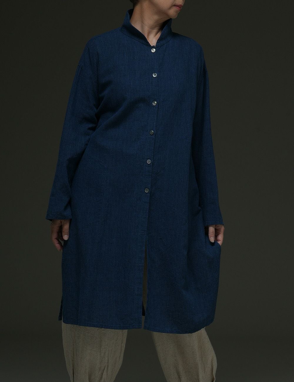 数量限定】藍染濃紺綿麻縞ブラウス未容柳（びようやなぎ） | 石見銀山