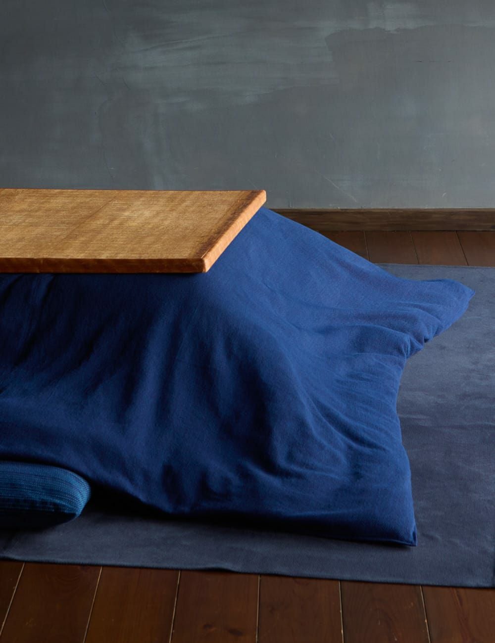 藍刺子柄こたつカバー | 石見銀山 群言堂オンラインストア