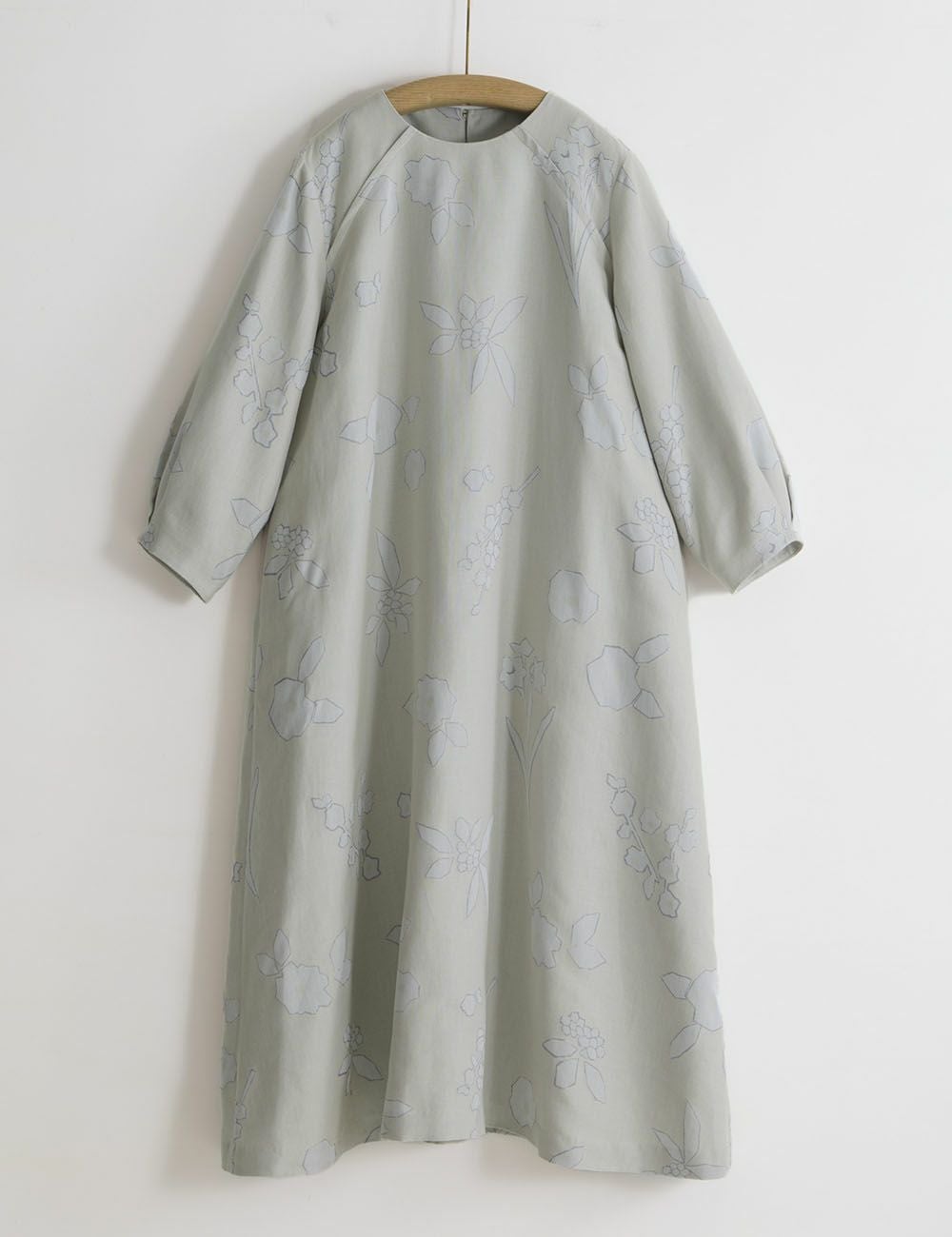 寒花ジャガードワンピース敦盛草（あつもりそう） | 石見銀山 群言堂