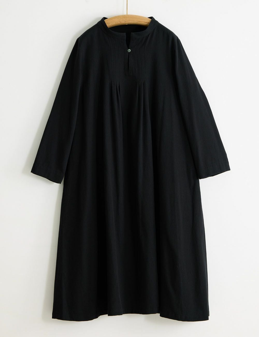 綿シルク綾織ワンピース端取草（つまとりそう） | 石見銀山 群言堂