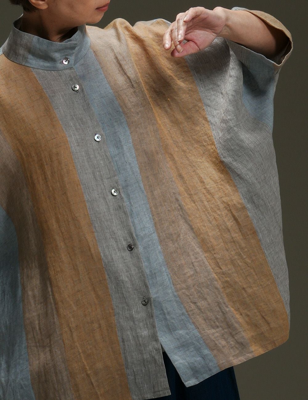 リネンルポワン染ストライプブラウス豆朝顔（まめあさがお）