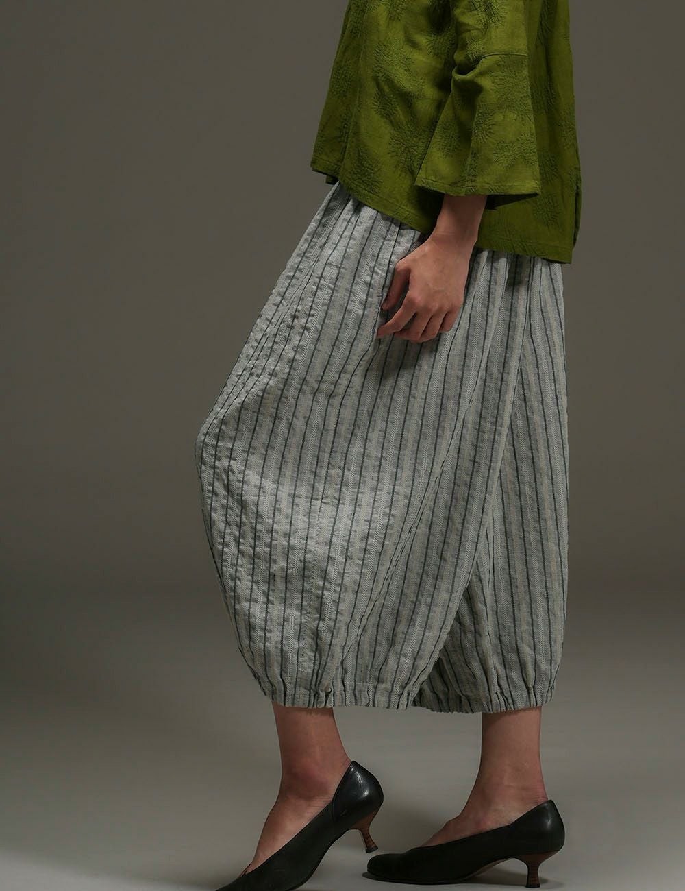 綿麻ドビーストライプパンツ林檎（りんご） | 石見銀山 群言堂