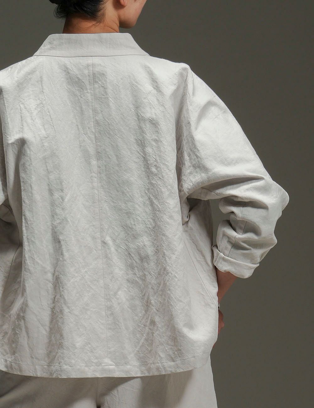 綿リネン強撚ツイルジャケット大花独活（おおはなうど） | 石見銀山 群